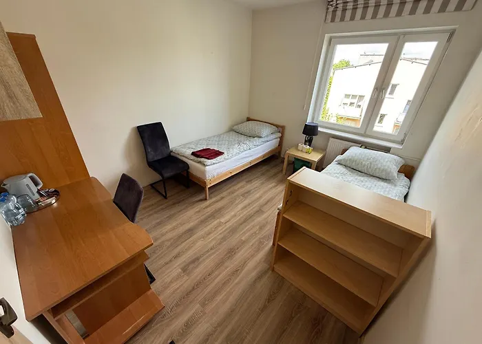 Chocisza Moonsky * بوزنان